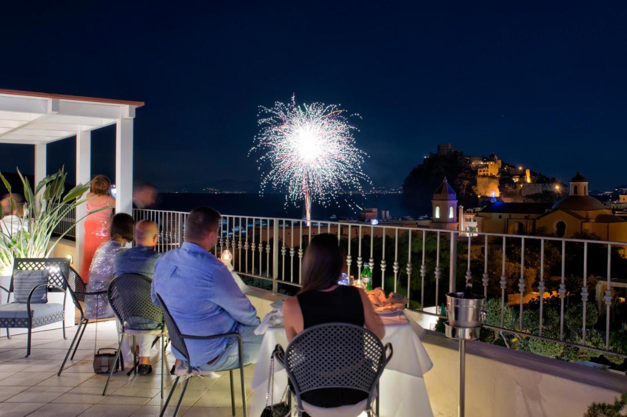 Durrueli & 4* Ischia