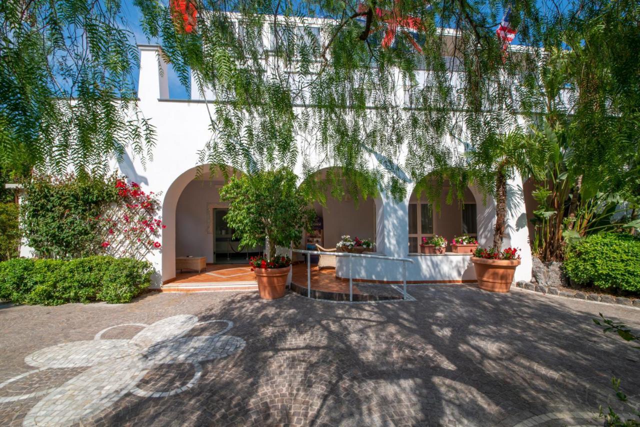 Hotel Durrueli & 4*